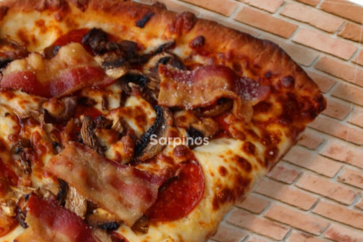 14" Real Canadian Classic Pizza (Large (14"))