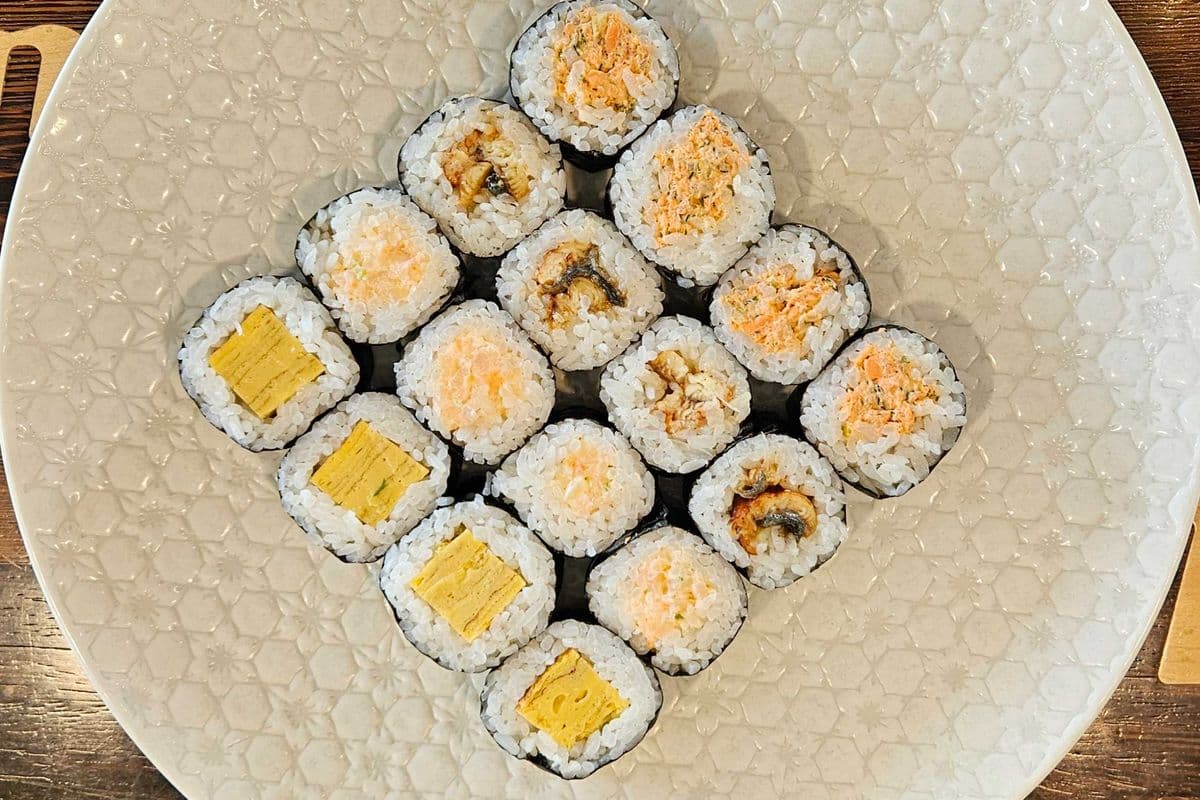 Deluxe 16 cuts roll