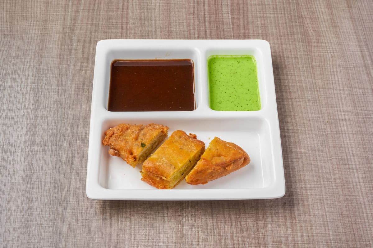 Bread Pakora (1 pc)