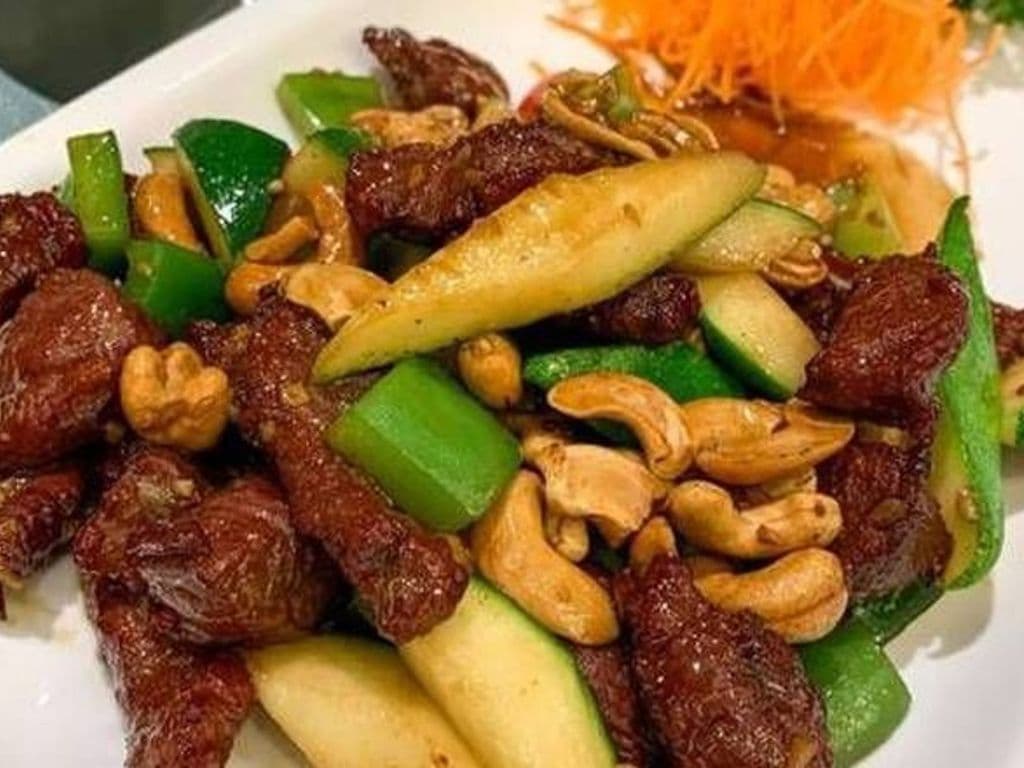 Diced Beef w/ Maggi Sauce & Cashews H1