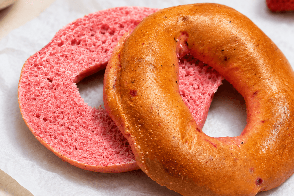 Bagel with Nutella & Sliced Strawberries