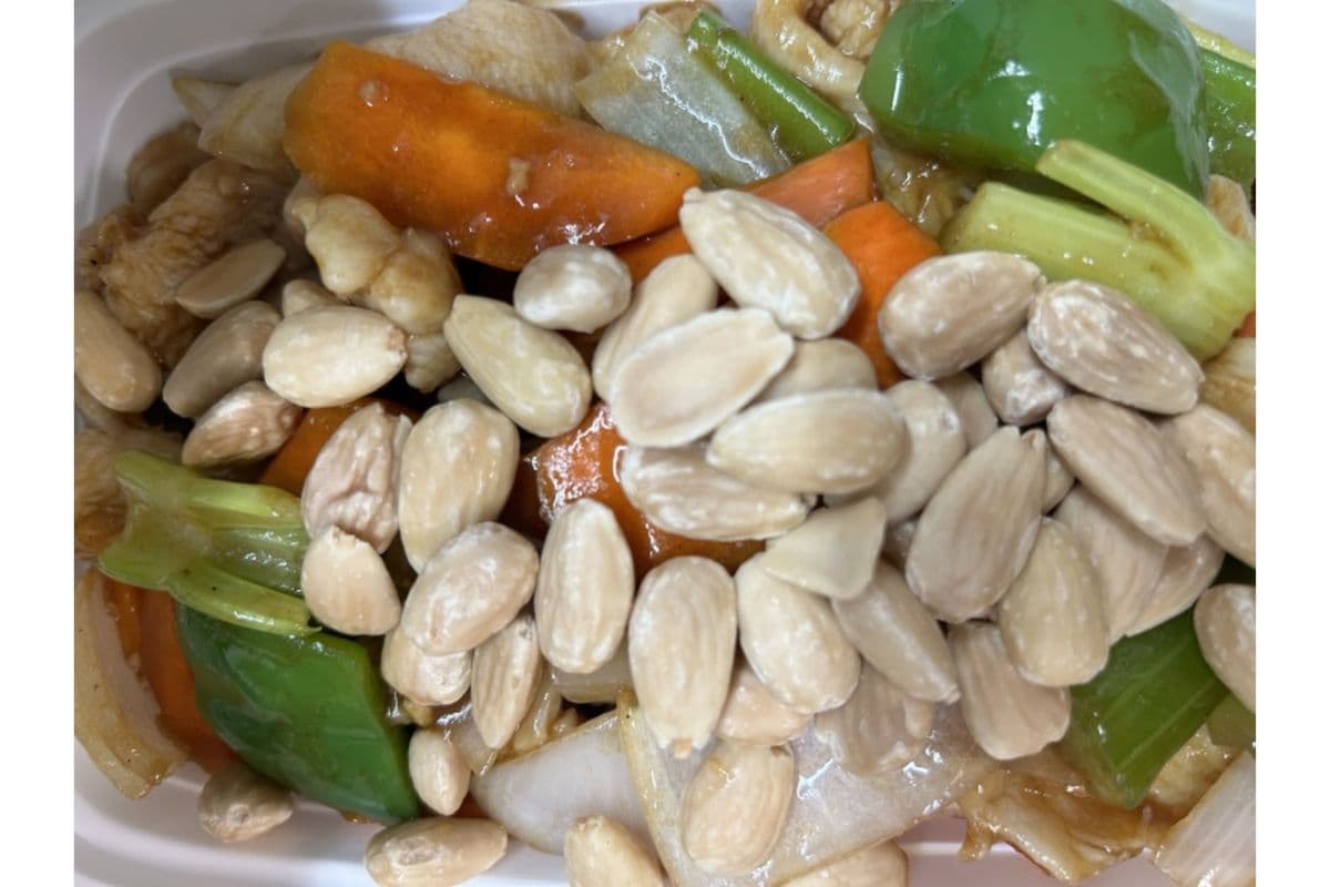 22. Almond Chicken Gai Ding