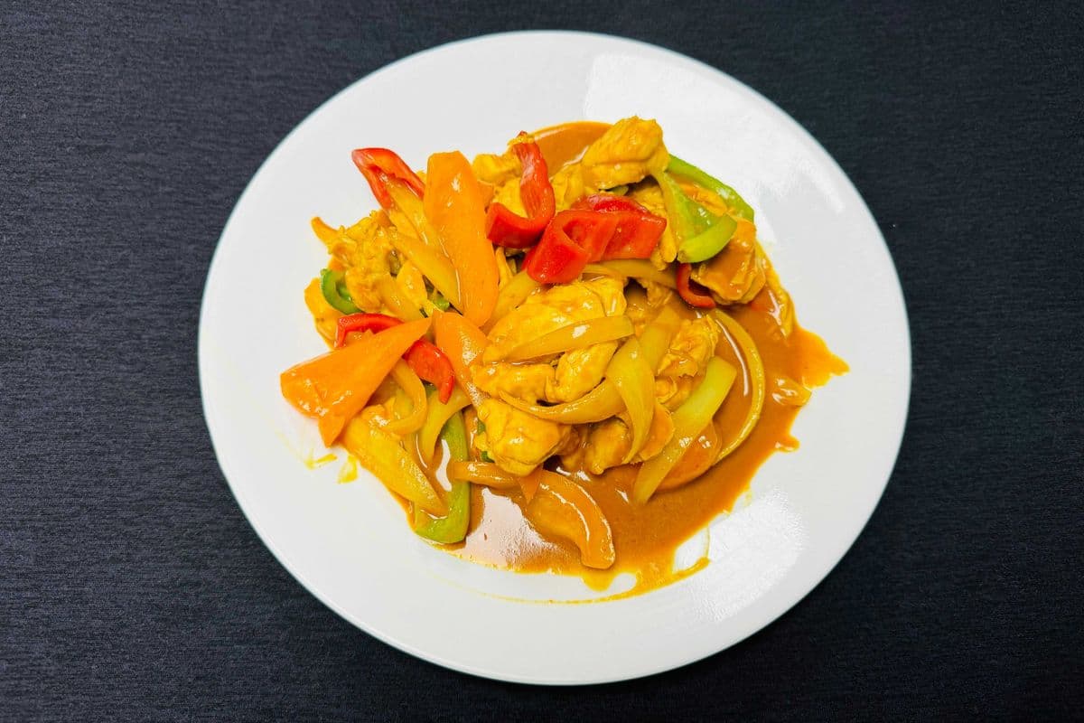 Stir-fried Chicken (Ga Xao)