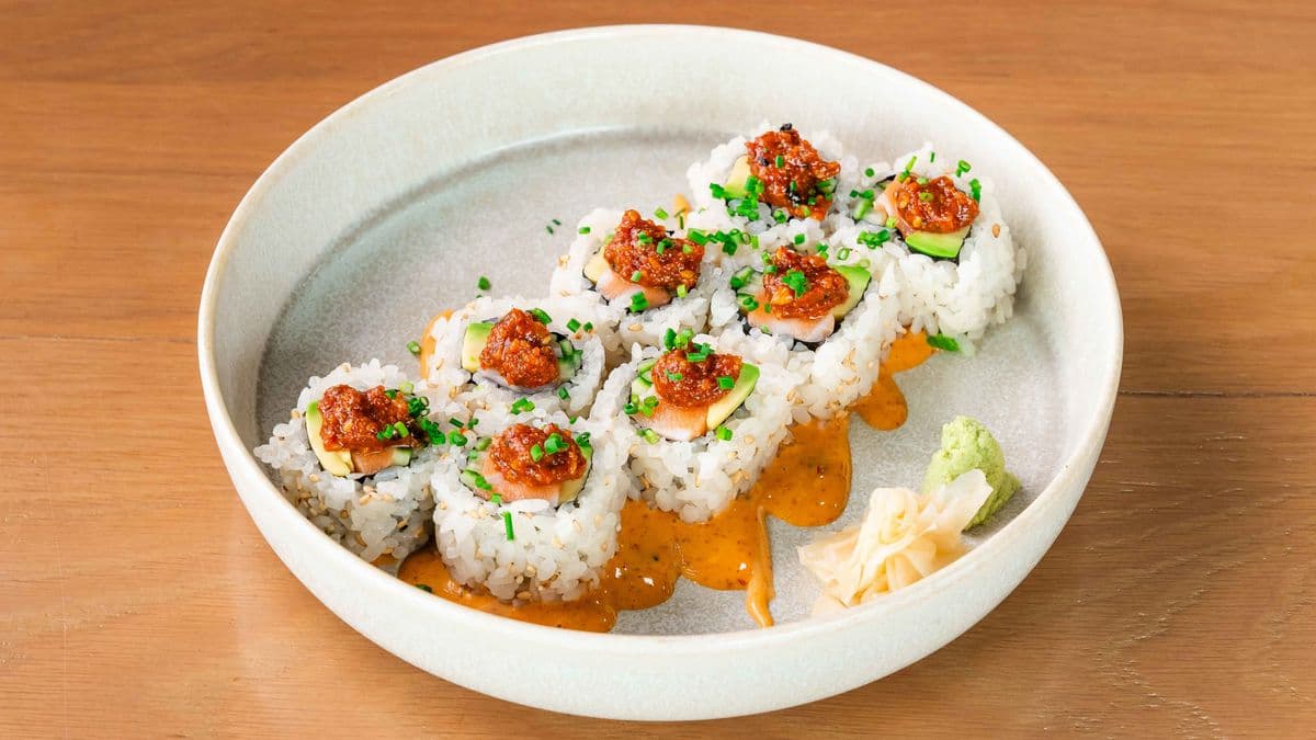 Spicy Hamachi Roll 