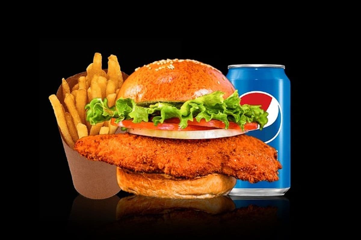 Crispy Chicken Burger Combo*