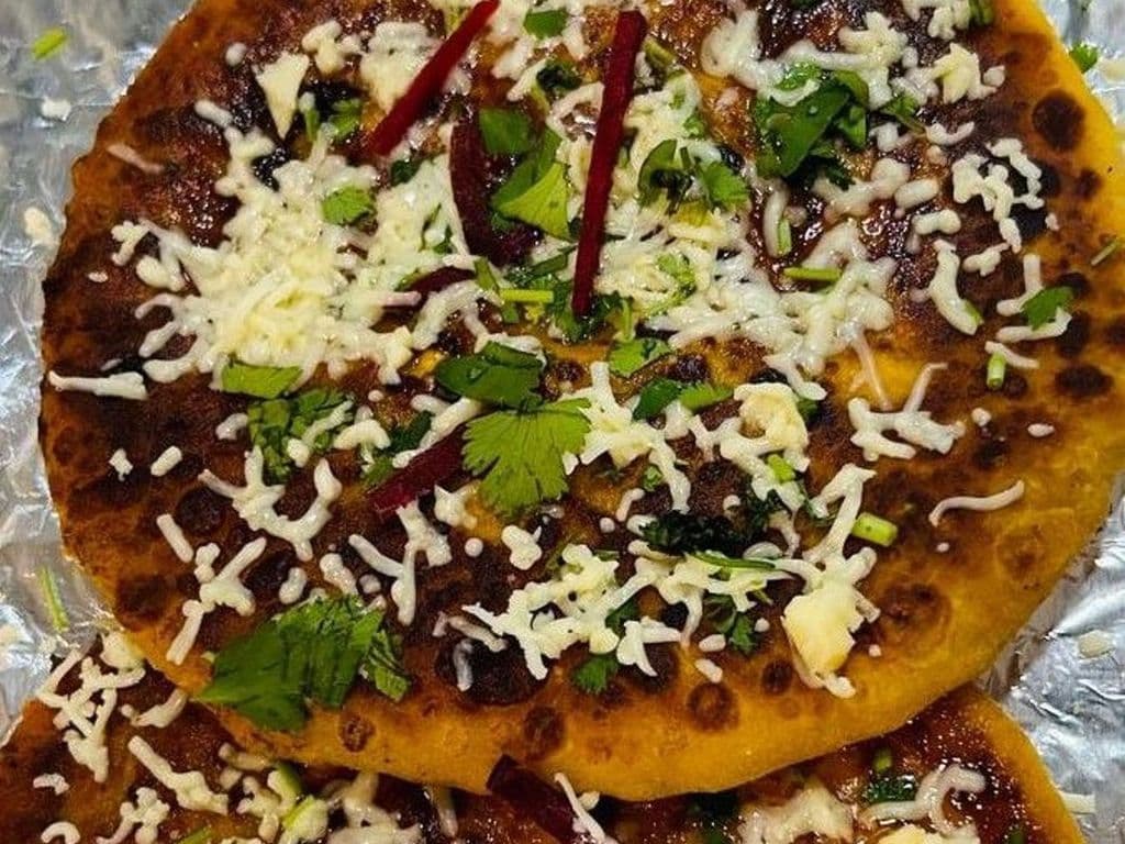 Royal Paratha - 2 Pcs