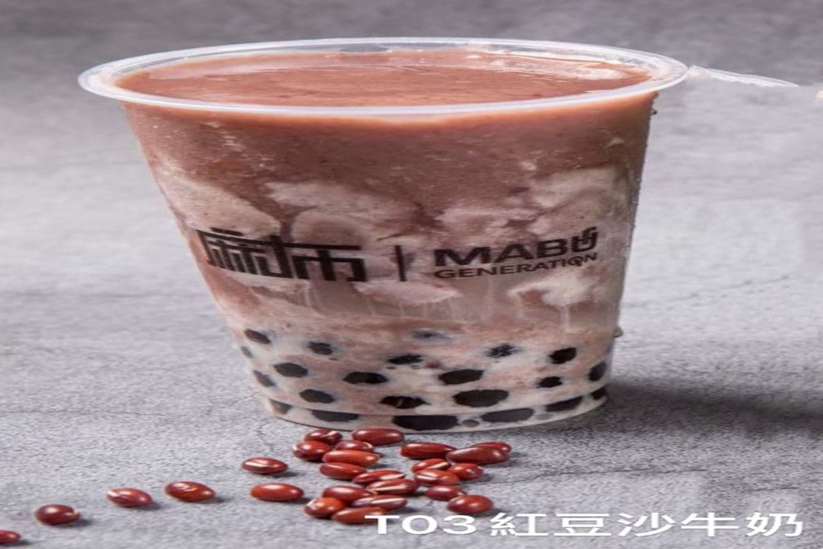 T03. Grandma's Red Bean Milk Shake with Bubbles