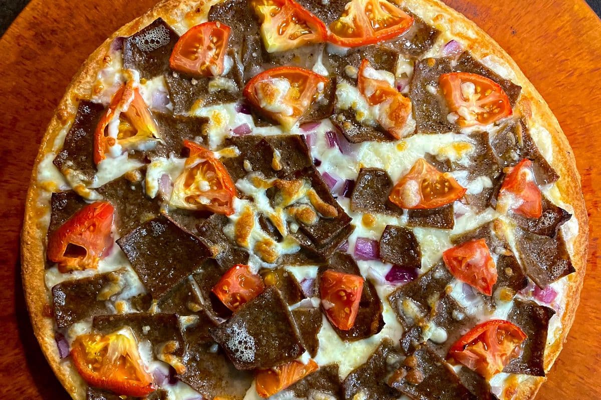 Small Donair Deluxe Pizza