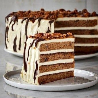Giant Carrot Cake / Gâteau géant aux carottes