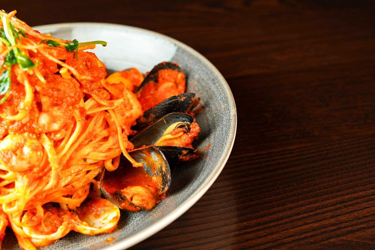 Seafood Linguine (10 oz)
