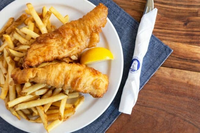 Fish and Chips (2 pcs)