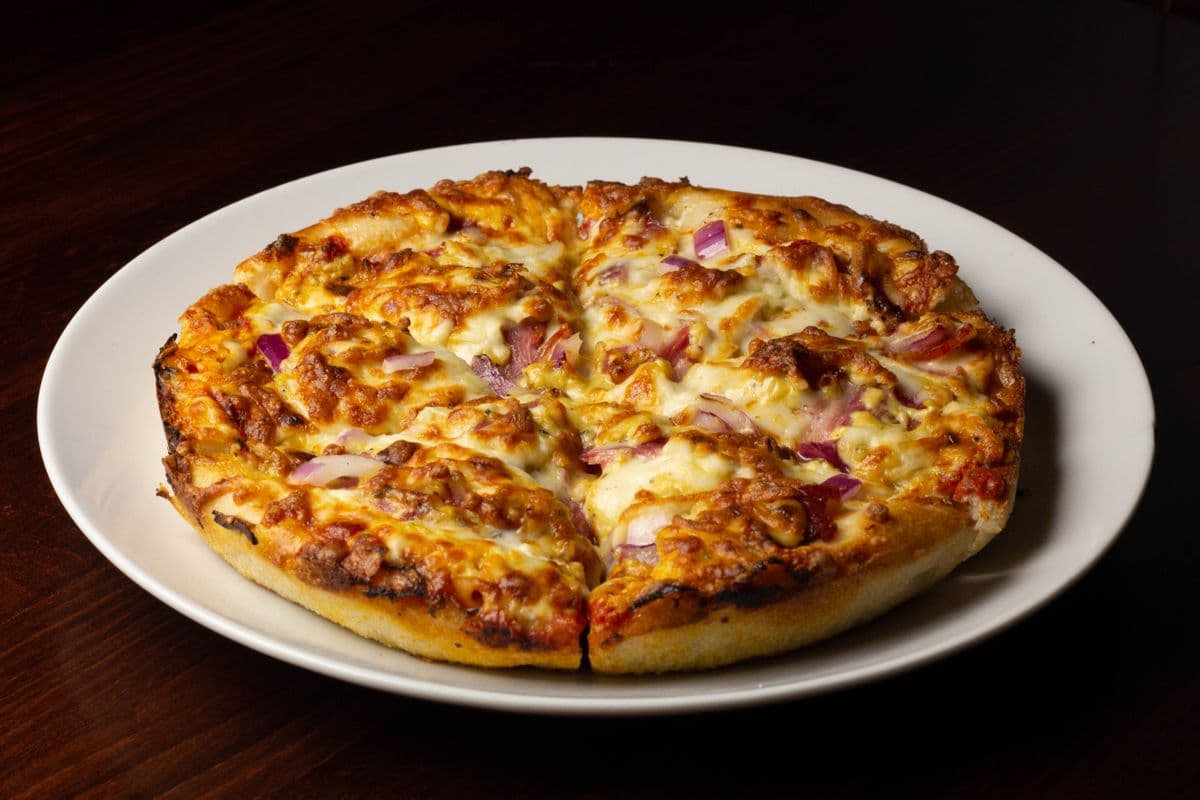 10" Medium Old Montrealer Pizza