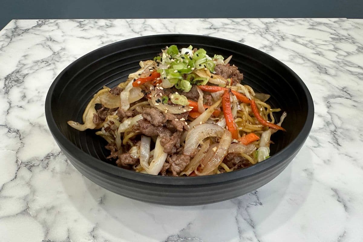 NT4. Beef Yakisoba (Stir-Fried Noodle)