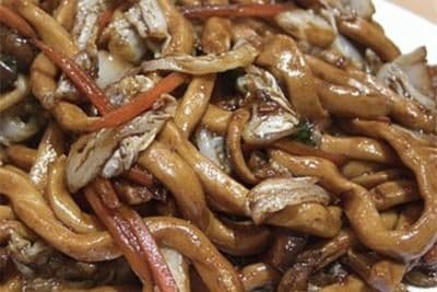 F13. Shanghai-Style Fried Thick Noodle 上海粗炒