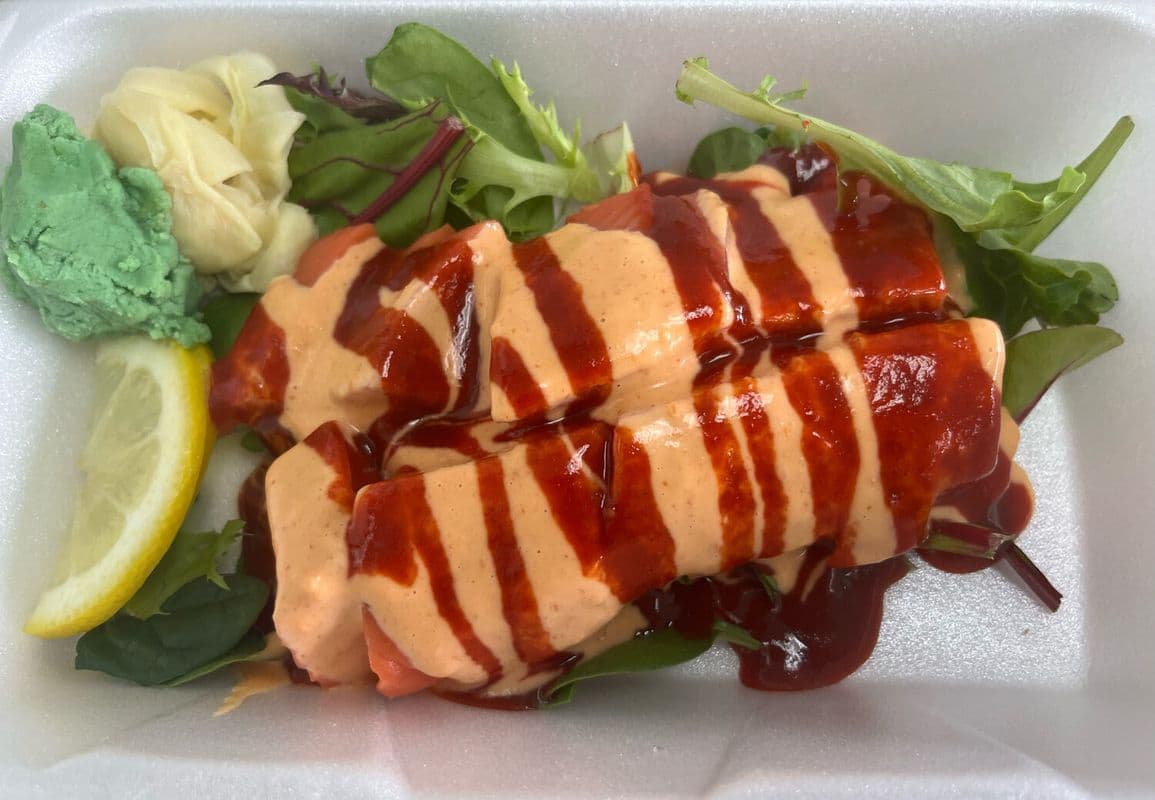 Spicy Salmon Sashimi