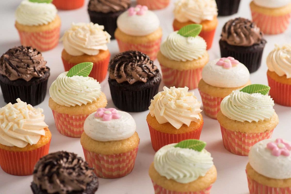 Assorted Cupcakes (Box of 6)