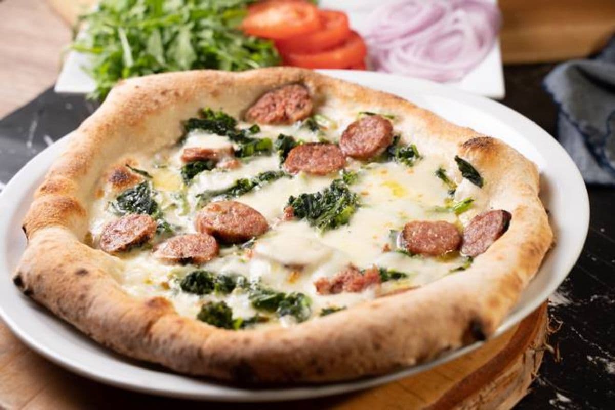 Salsiccia e Friarielli Pizza