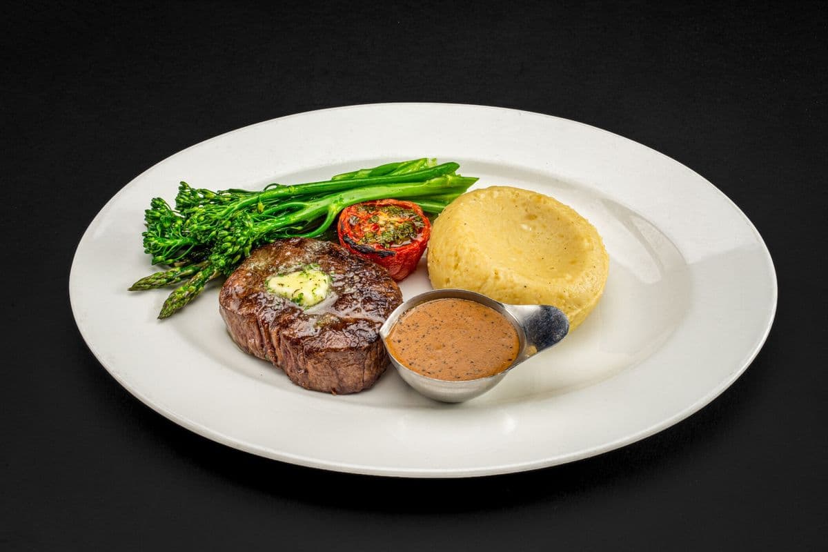 Triple A Beef off the Char Broiler: Tenderloin (9 oz)