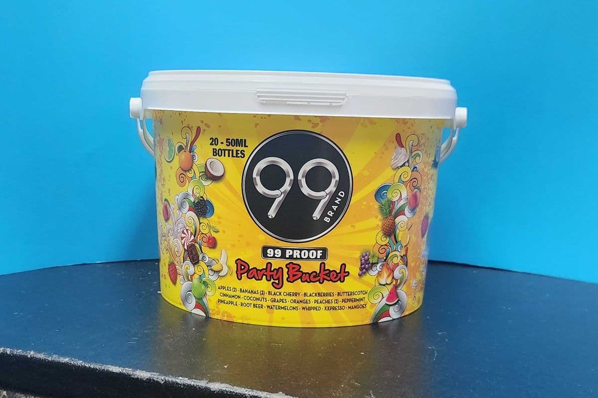 99 Party Bucket (1 x (20 x 50ml) bucket)