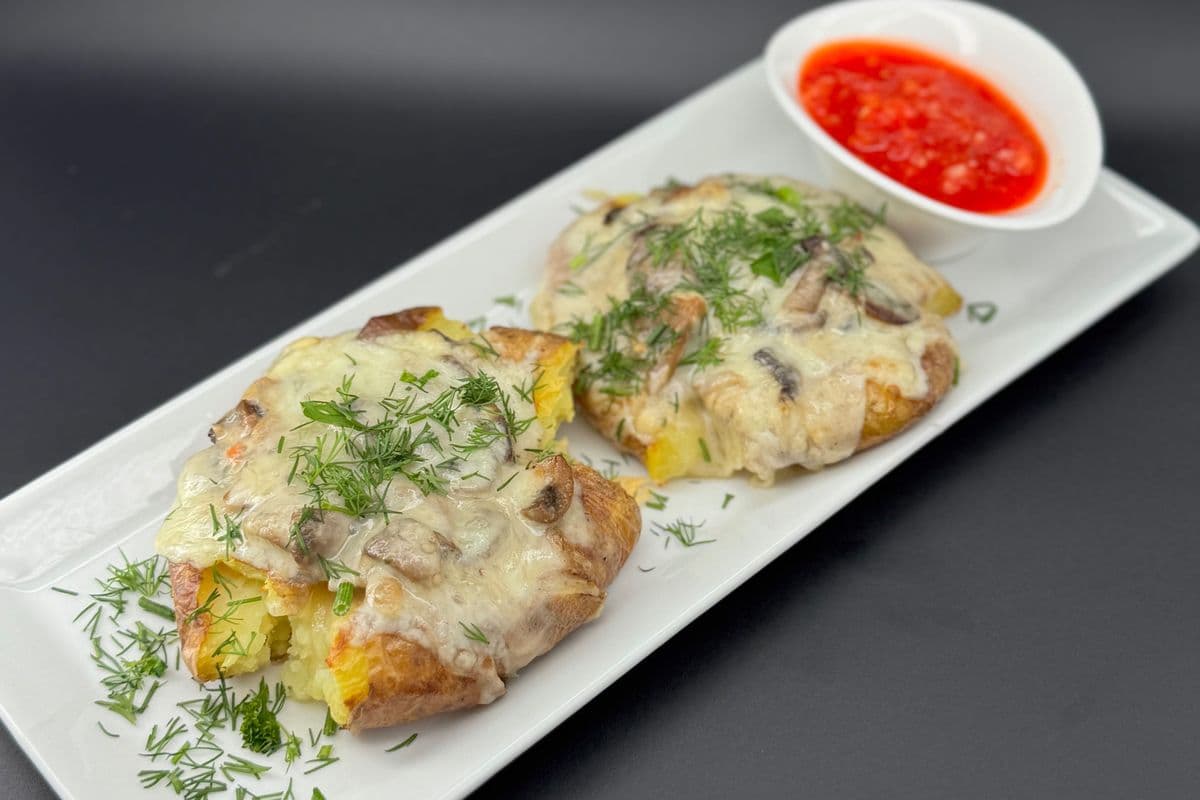 Baked Potatoes with Mushroom Sauce