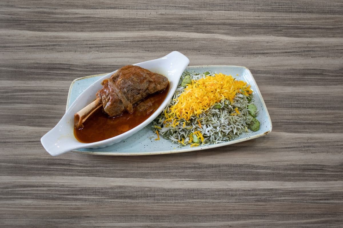 Chelo Baghala With Lamb Shank