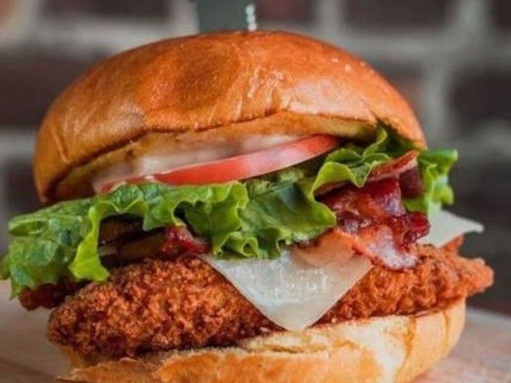 ~POULET CROUSTILLANT BURGER