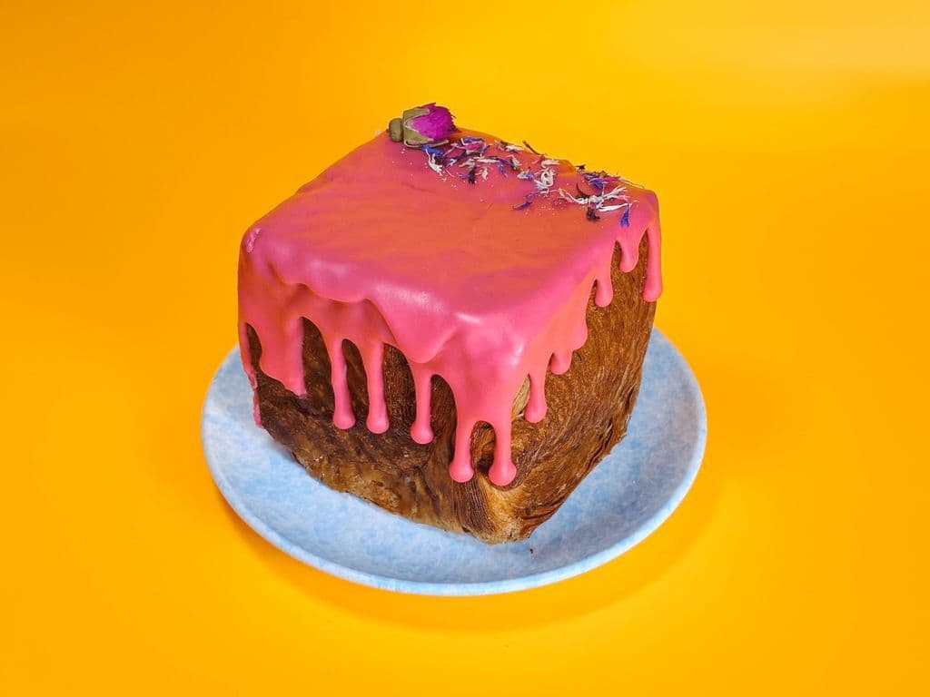 Cube Croissant (Blackcurrant & Cheesecake filling)