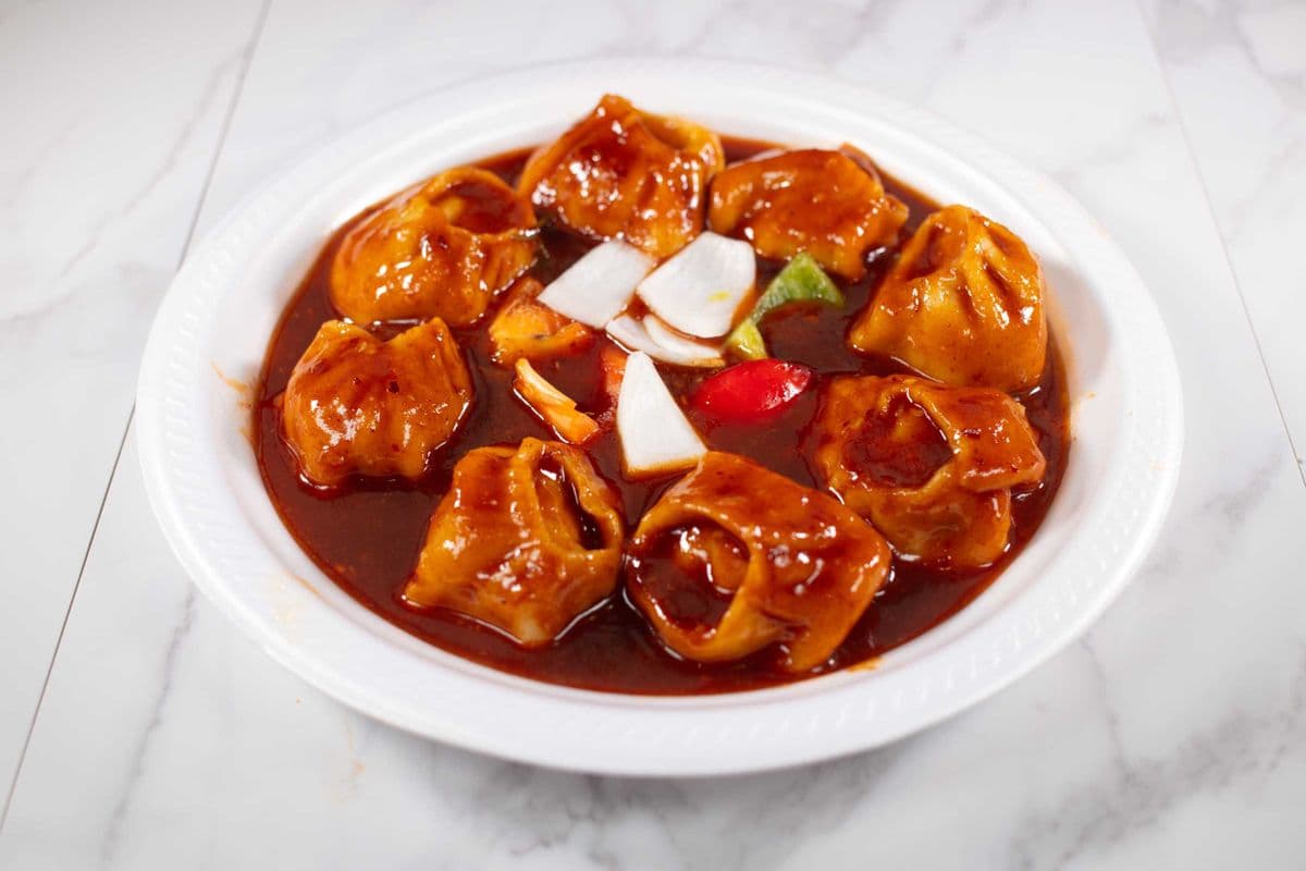 Chilli Momos (10 pcs)
