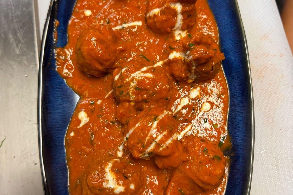Veg Butter Masala Mo:Mo (10 Pcs.)
