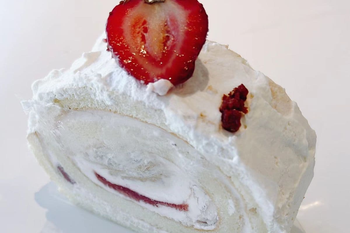 Strawberry Roll