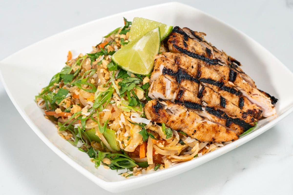 Royal Bangkok Bowl w/ Lemongrass Chicken