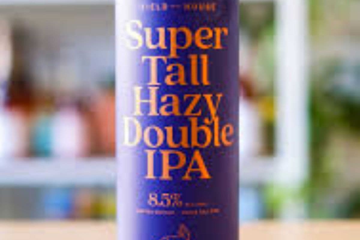 Field House Super Tall Hazy Double IPA (1 x 568ml)