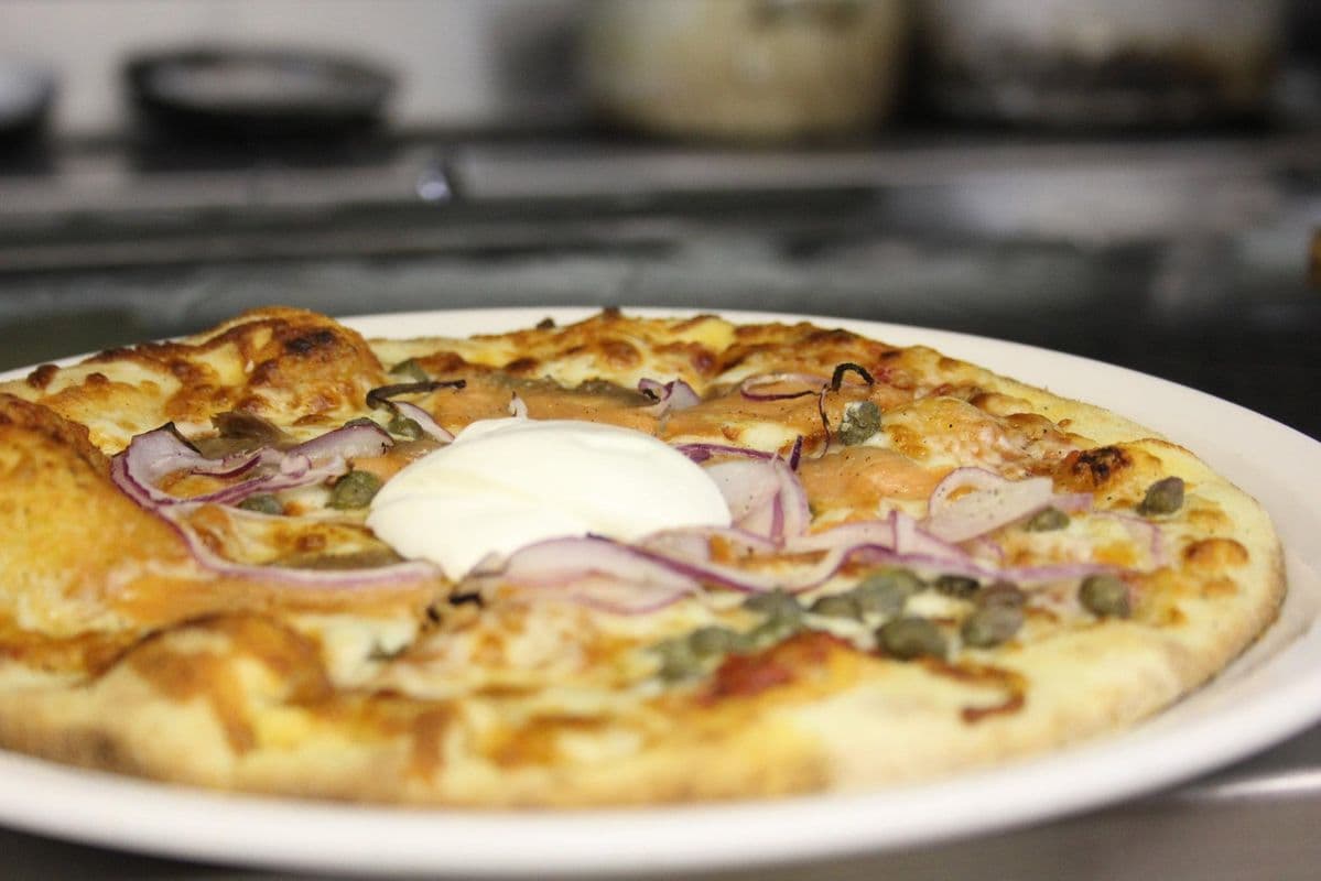 Pizza au saumon fumé / Smoked Salmon Pizza