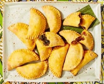 Likkle Jamaican Patties (4 pcs)