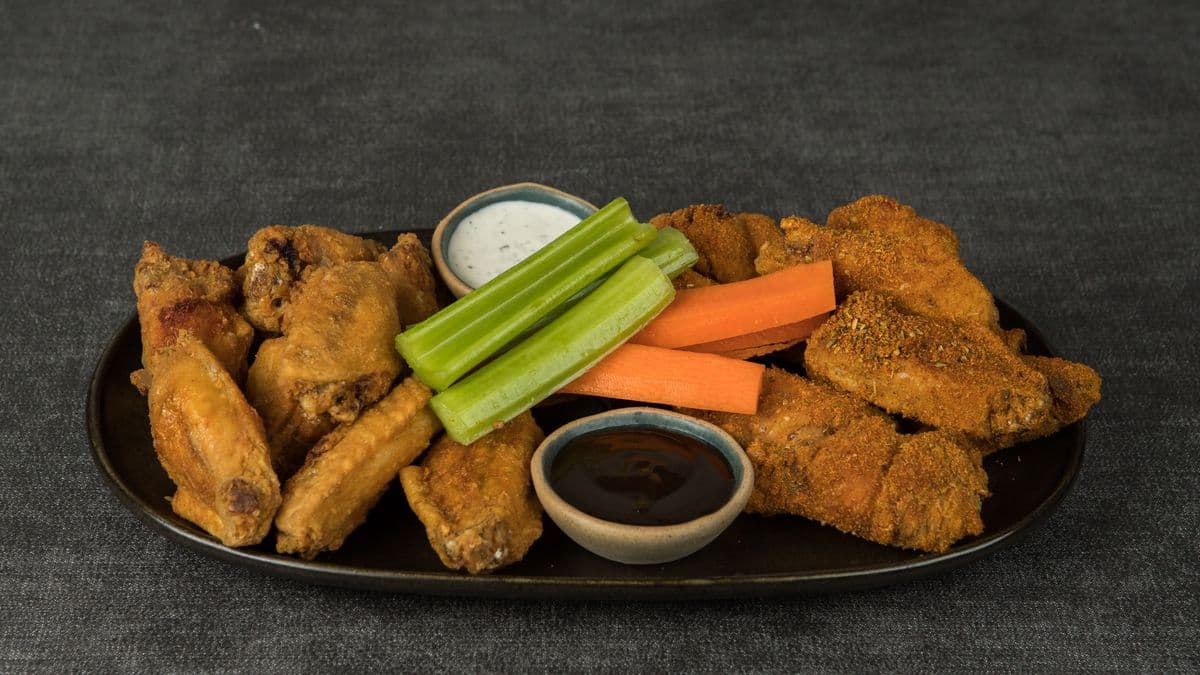 2lbs wings & veg