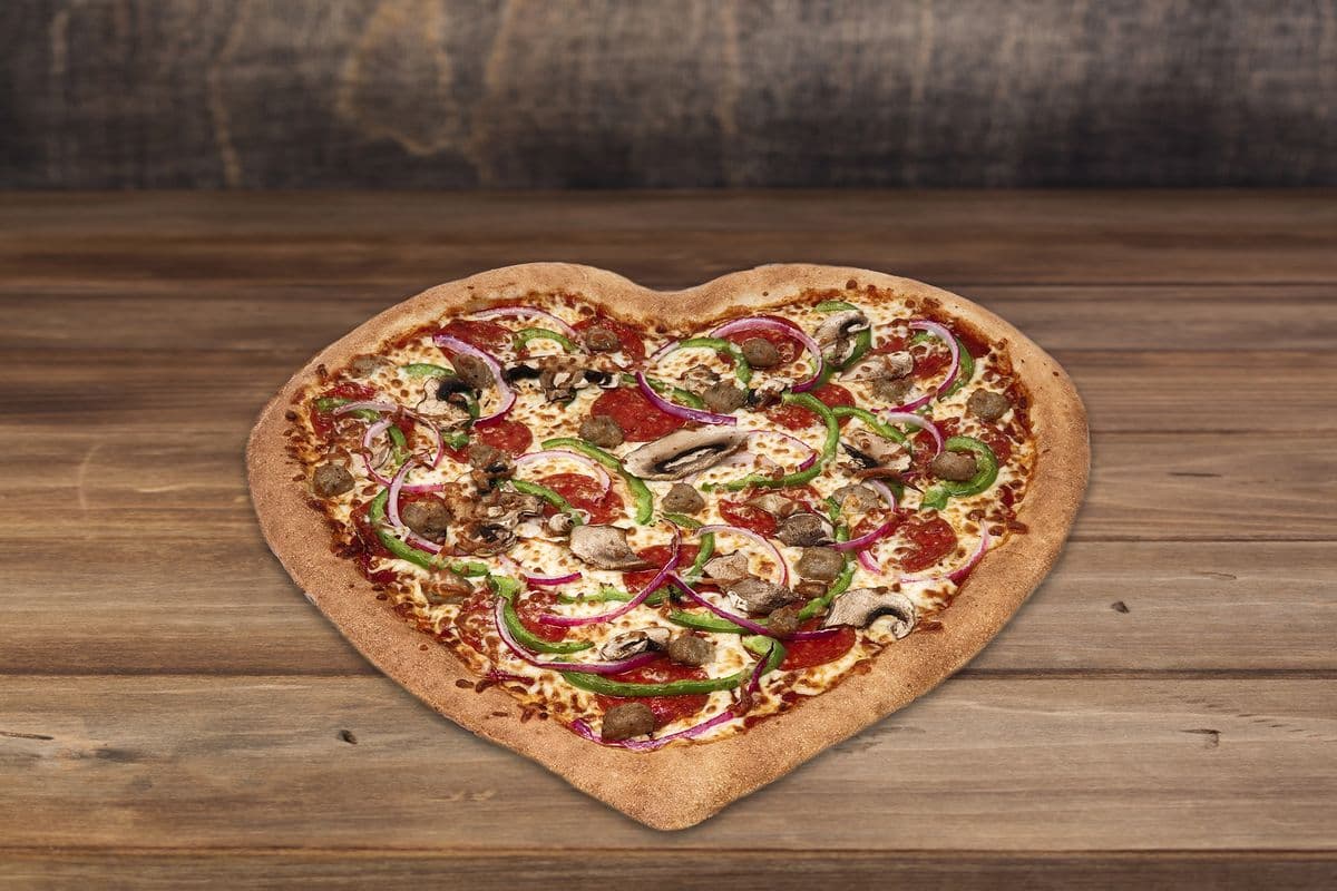 16" Unlimited Toppings, Heart Pizza