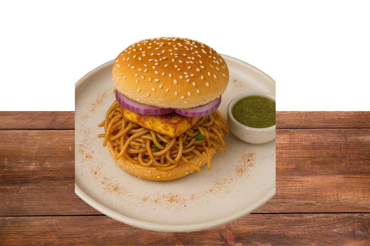Paneer and Noodle Burger