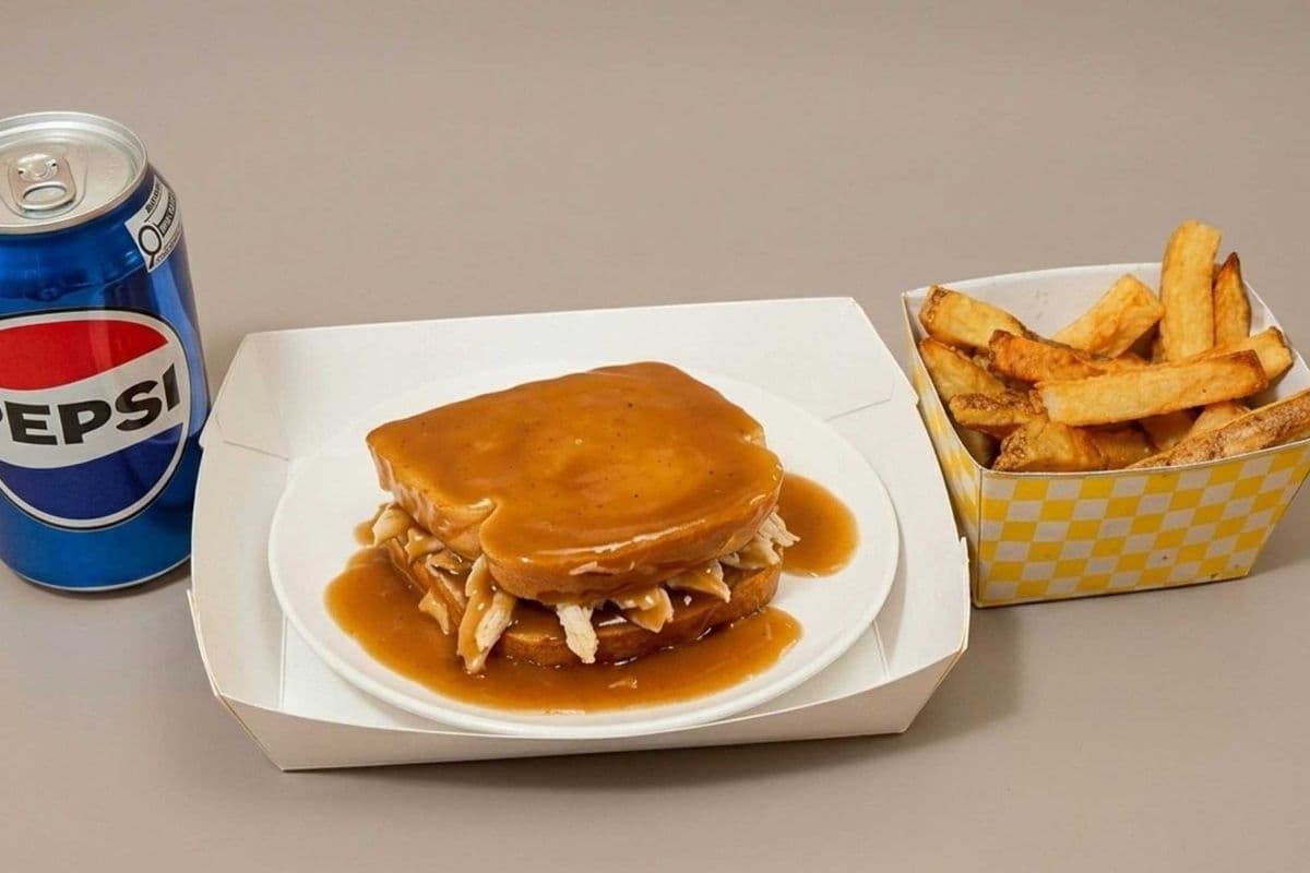 Hot Chicken (Meal) (Combo: H C +SM F/W+ P)