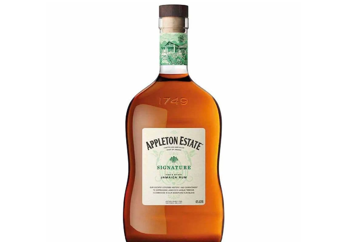 Appleton Estate Signature Rum 375ML (1 x 375 ML)