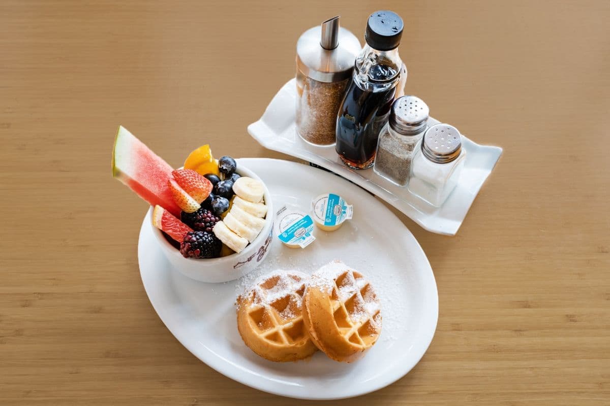 Waffles (2 pcs) and Fruit