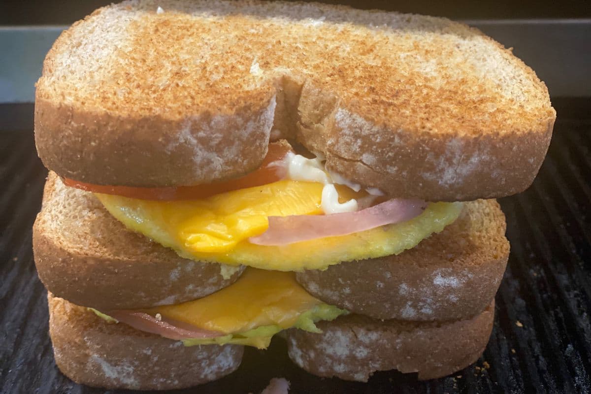 Sandwich déjeûner Triple V / Triple V Breakfast Sandwich