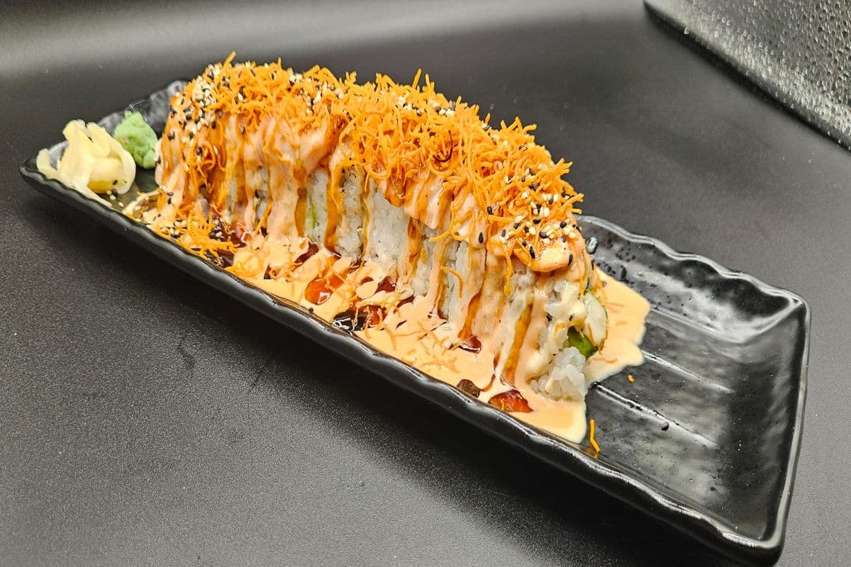 Awesome Roll (8 pcs)