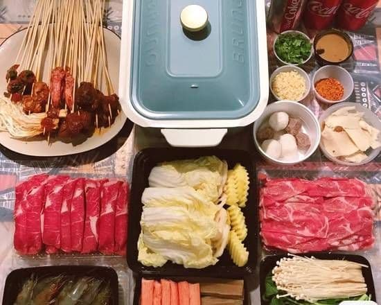 Hot Pot Meal for Two 惊喜双人火锅串串特惠套餐（均为生串，需自行煮熟）