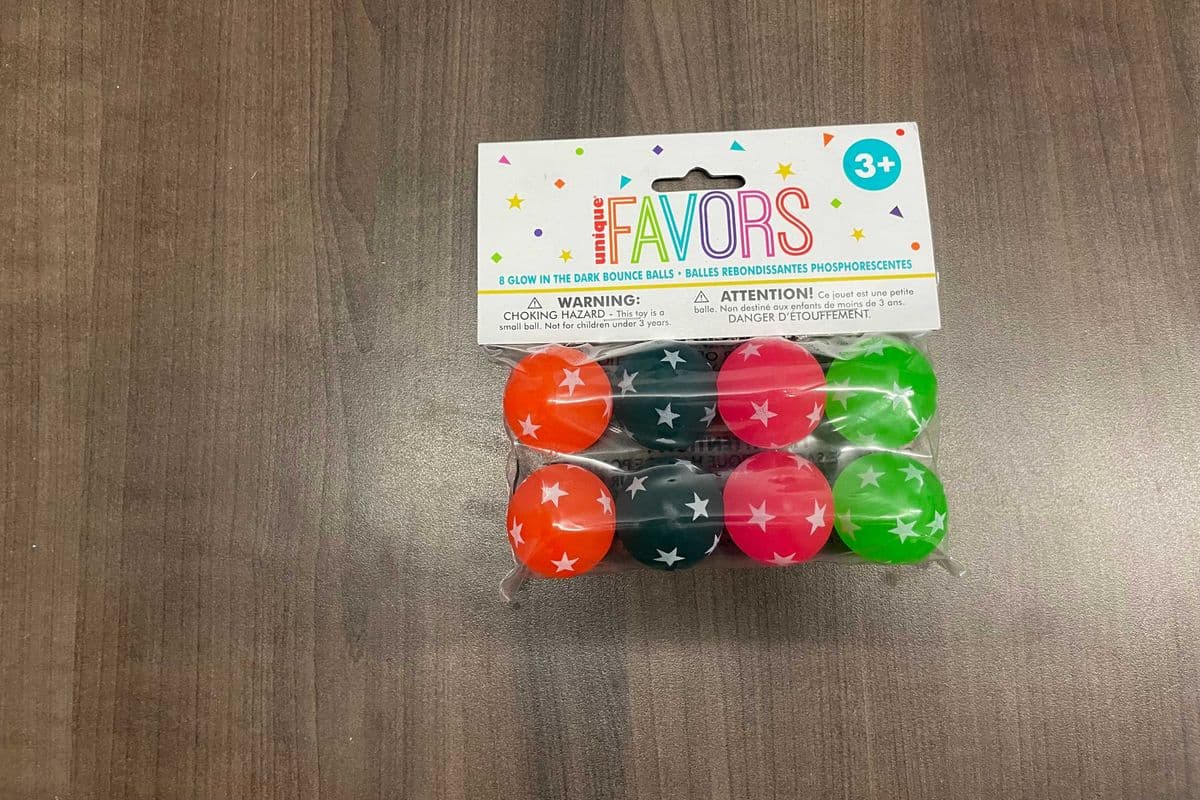 8 Glow In The Dark Bouncy Balls