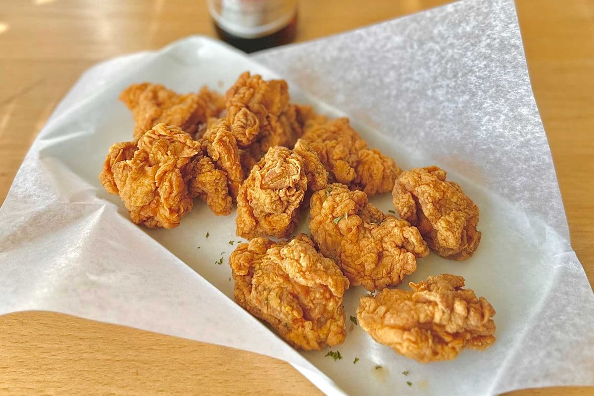 C9. Boneless Chicken 10 pc