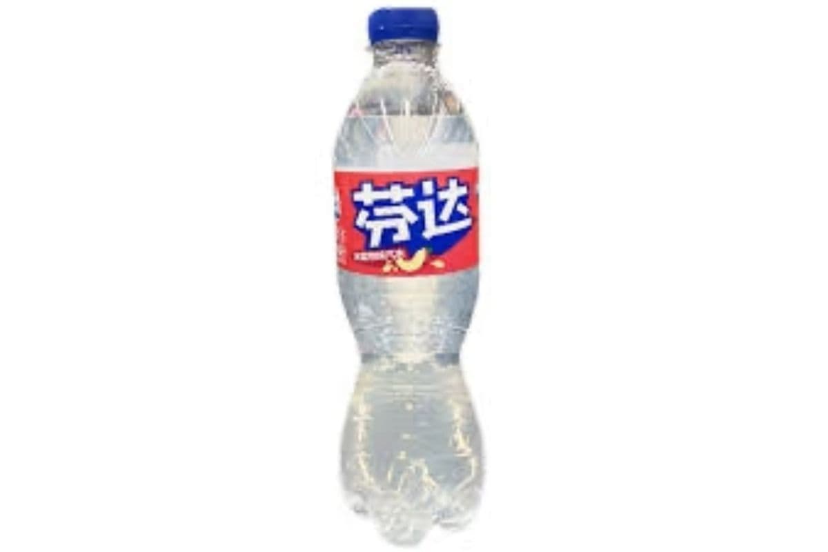 Fanta Peach Flavour Soda (500 ml)