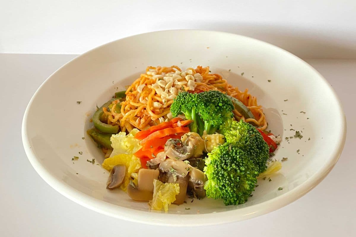 Nouilles sautées aux légumes extra / Extra Veggie Fried Noodles