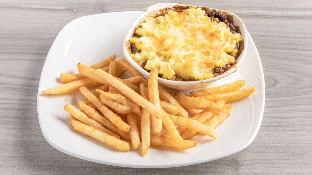 Shepherd's Pie Pub Fare