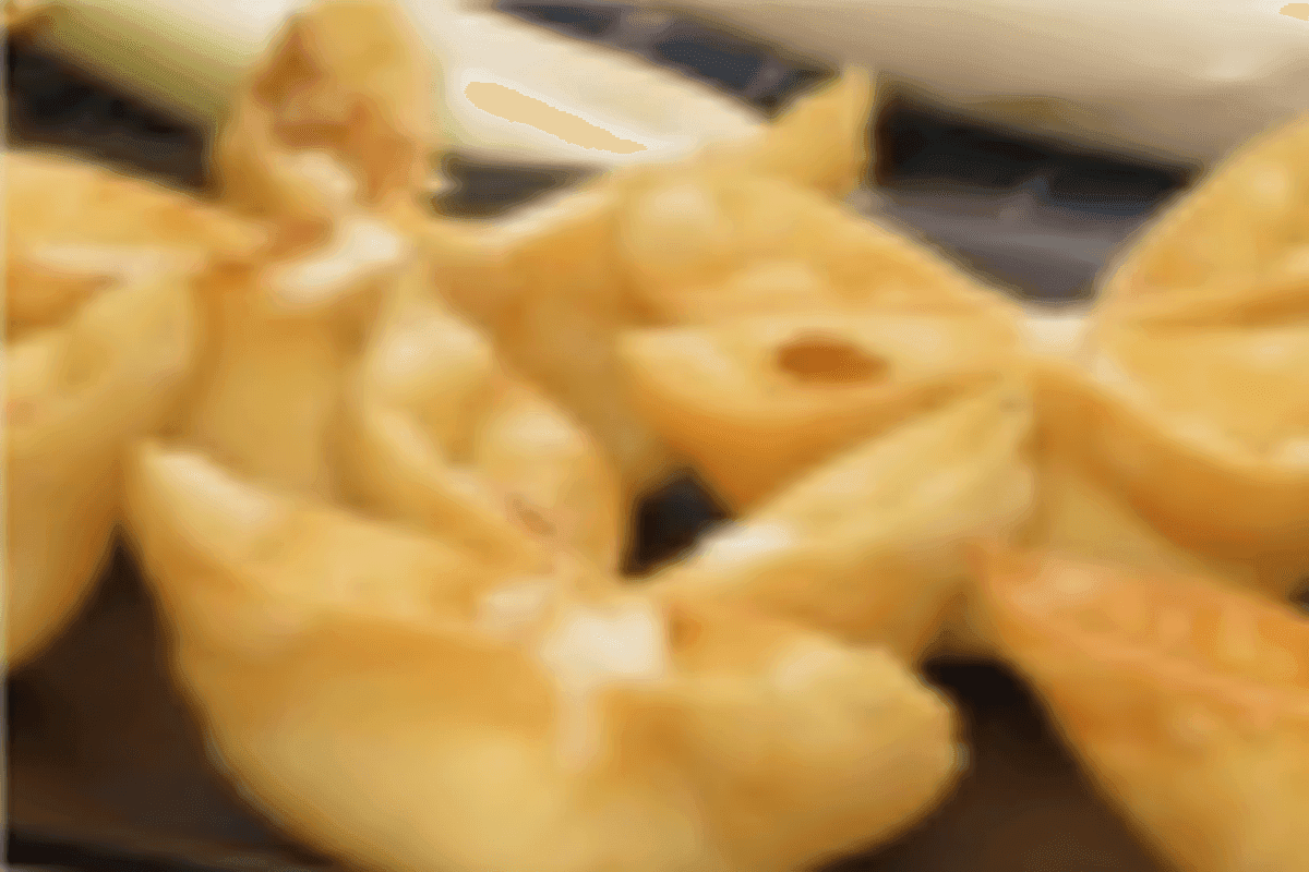 7. Crab Rangoon (6 pcs)