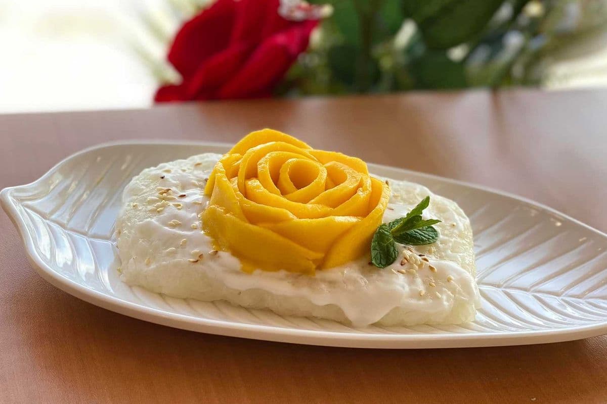 D3. Fresh Mango and Coconut Sticky Rice